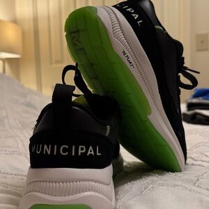 Municipal Origin M.OG Women’s Shoes 8/8.5 Black/Lime M.Float Ladies Sneakers